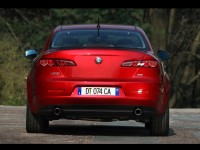 Alfa Romeo 159 photo