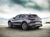 Alfa Romeo Stelvio photo